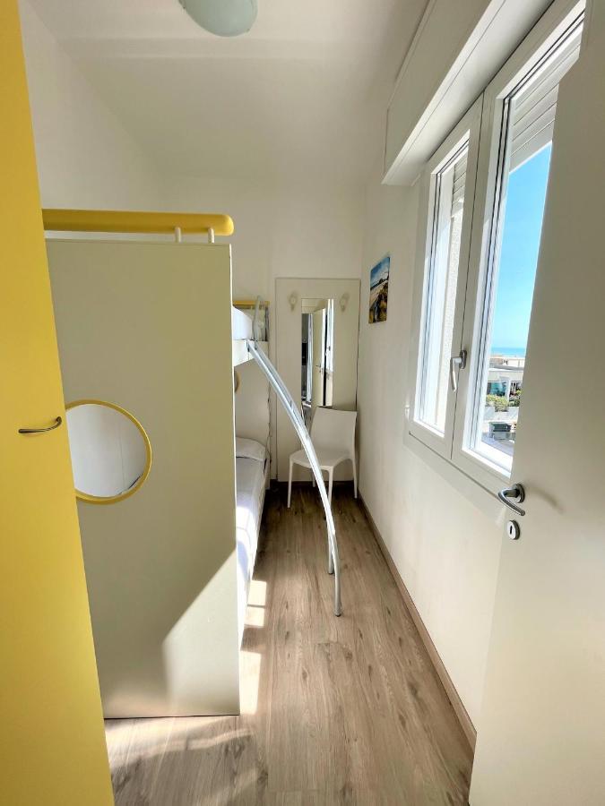 Ivana - Appartamenti Bibione Bagian luar foto