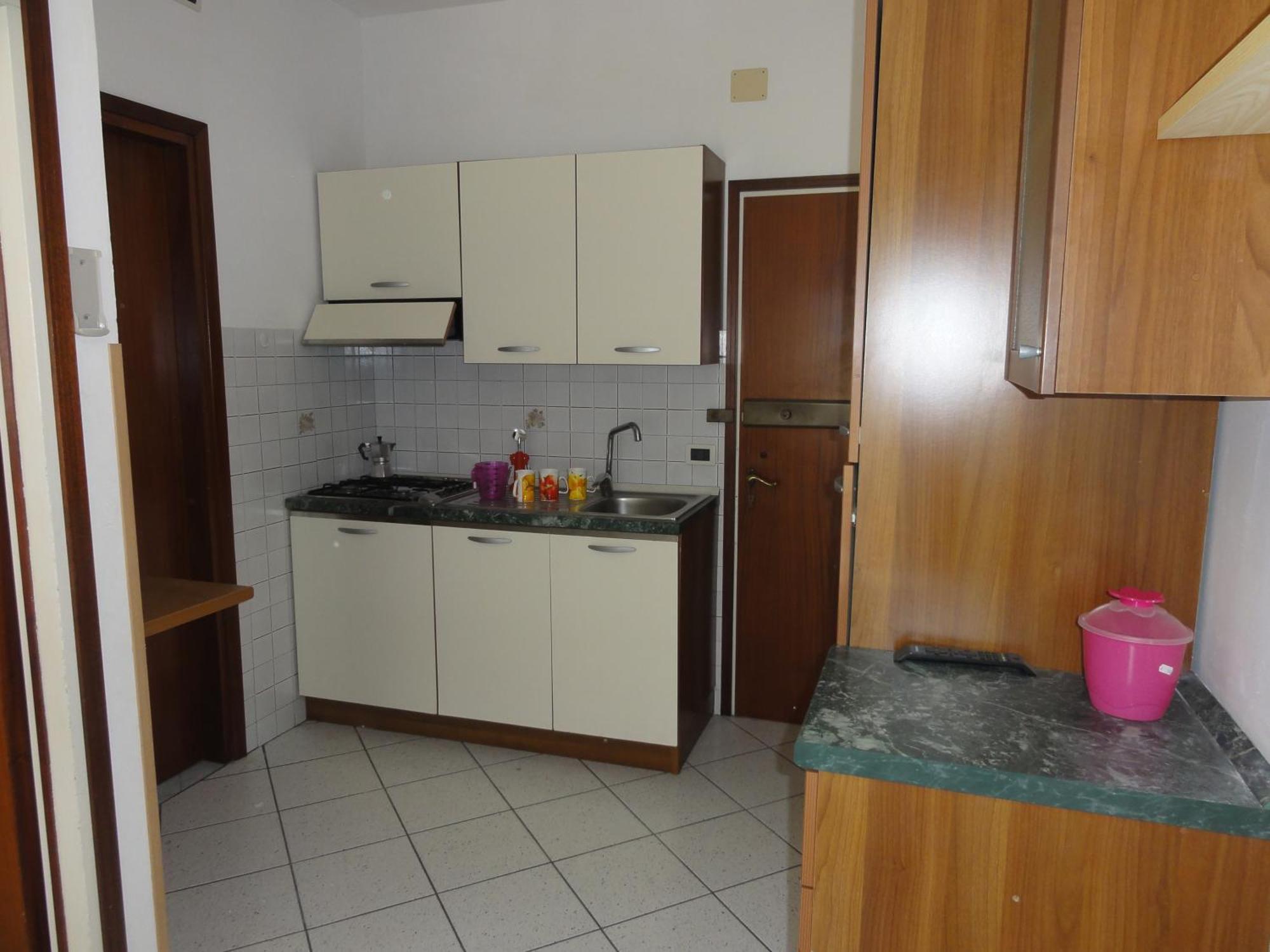 Ivana - Appartamenti Bibione Ruang foto