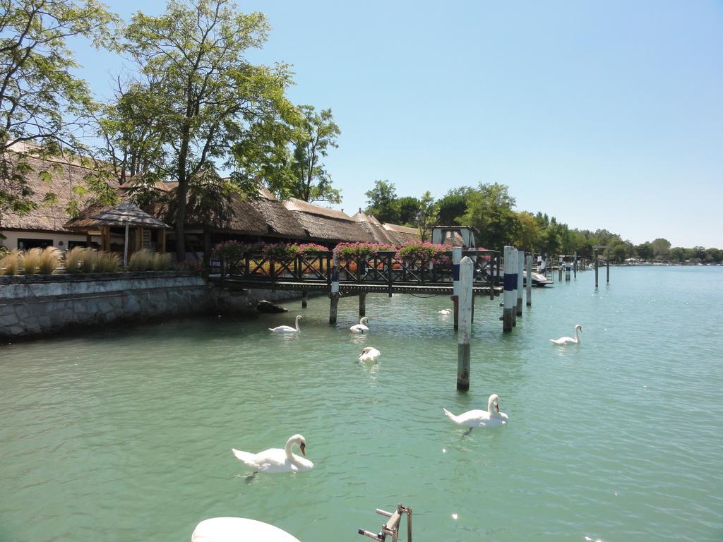 Ivana - Appartamenti Bibione Bagian luar foto